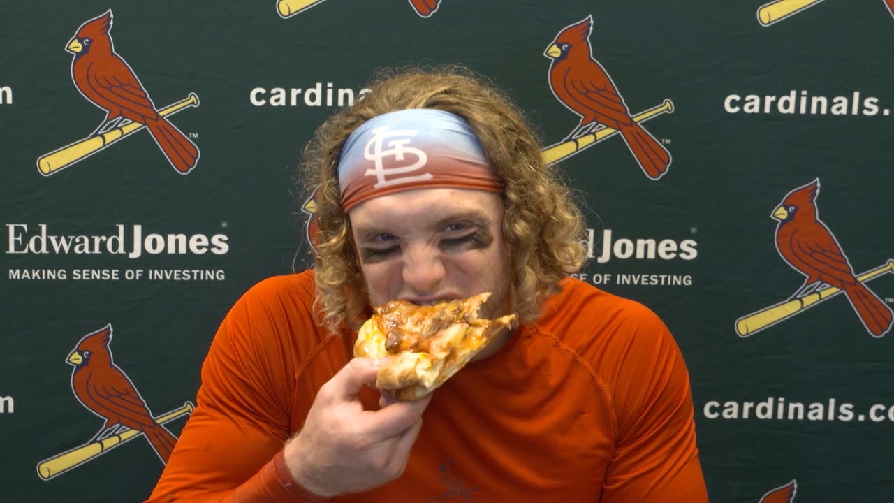 WATCH: Cardinals Harrison Bader crushes Mets, then NY-style pizza in postgame interview