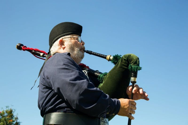 bagpipe player