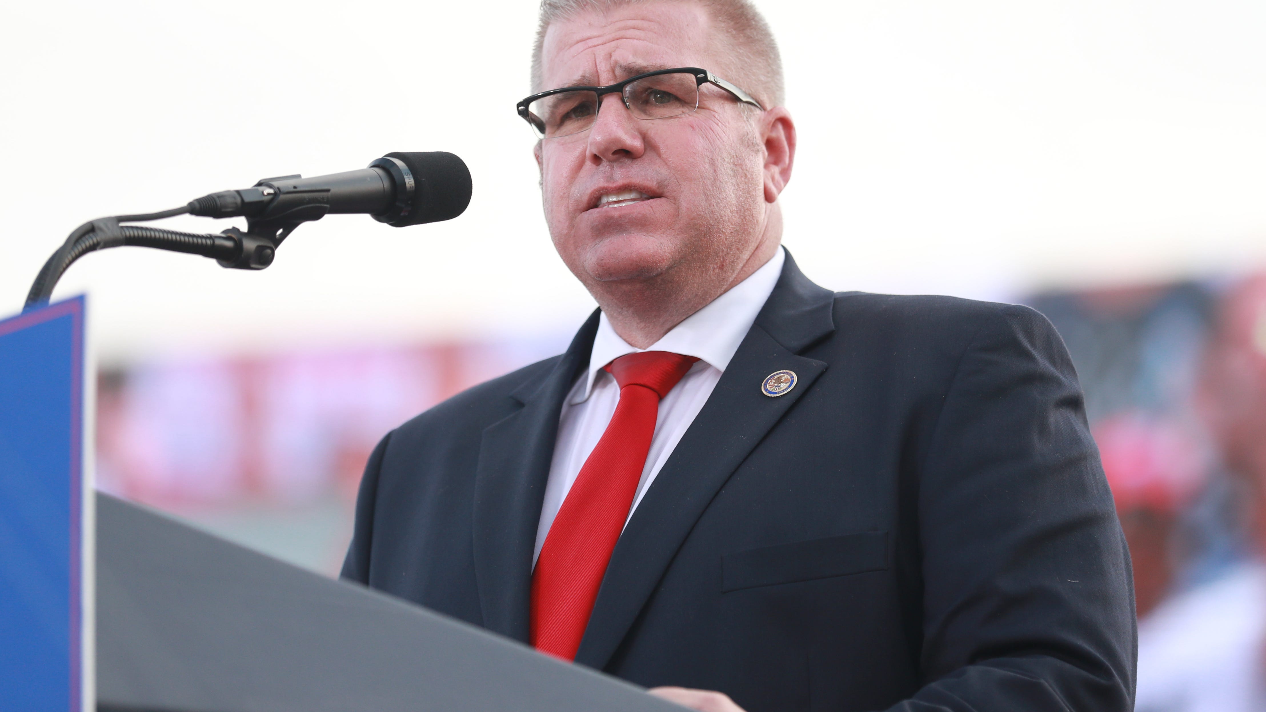Bailey blames Pritzker for Chicago man's alleged threats