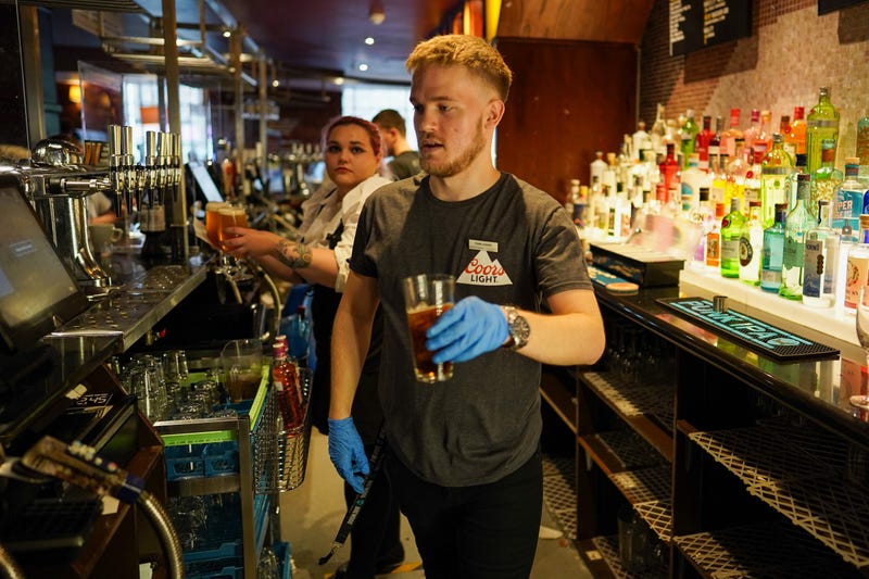 bar