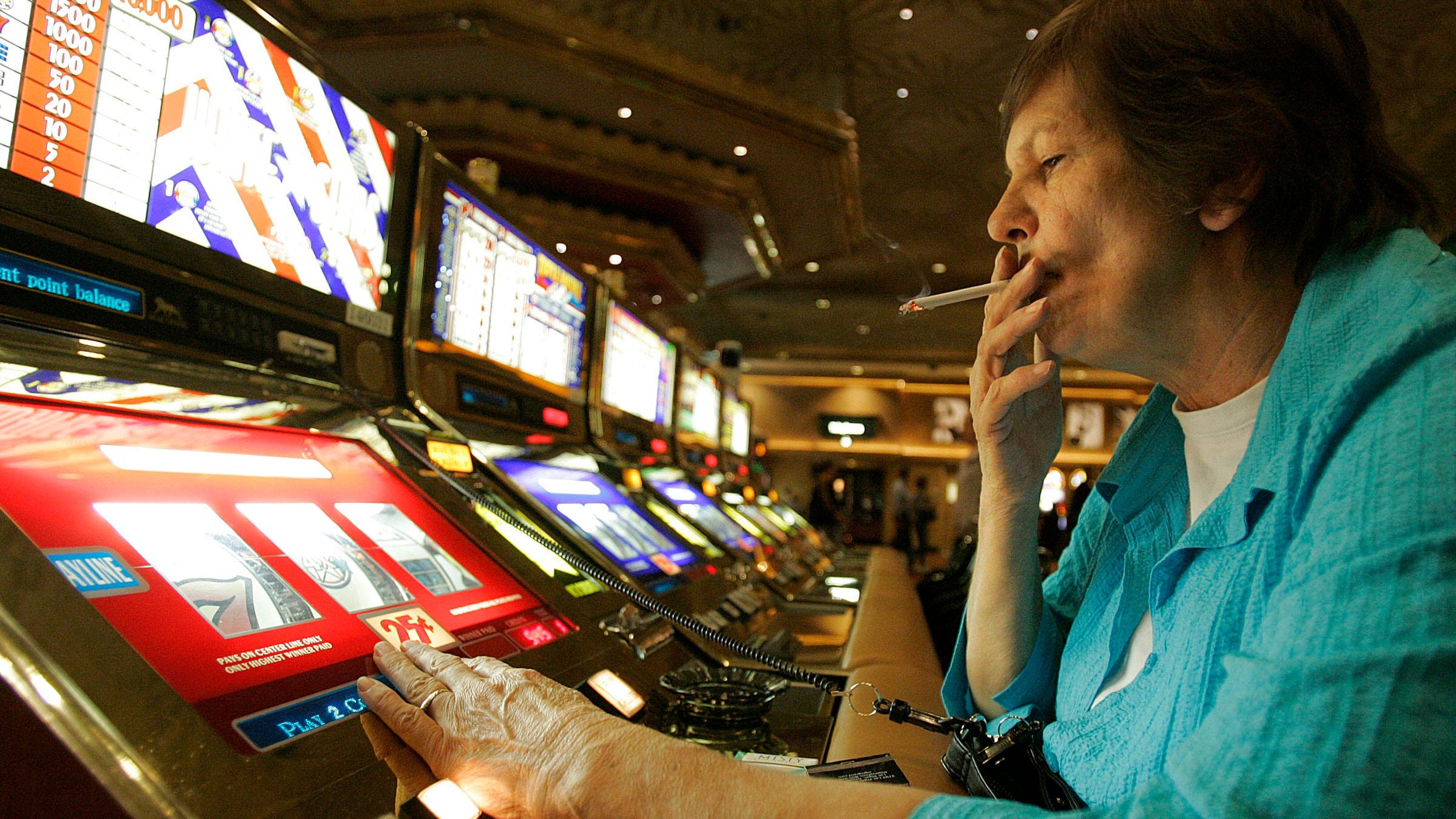 MGM Resorts adopts smoke-free policy for Vegas Strip casino