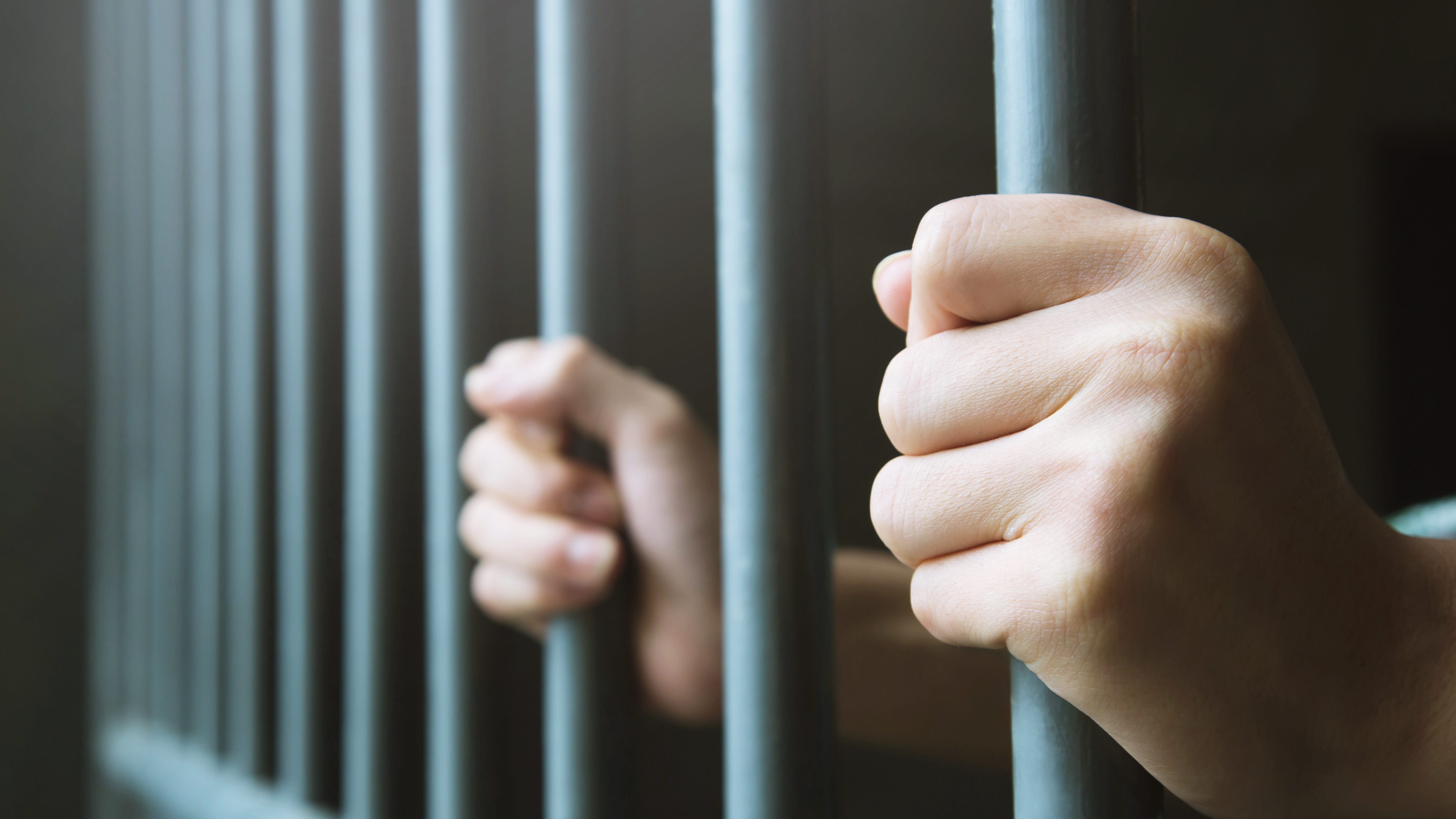 Illinois allows federal transgender inmate to get gender-confirming surgery