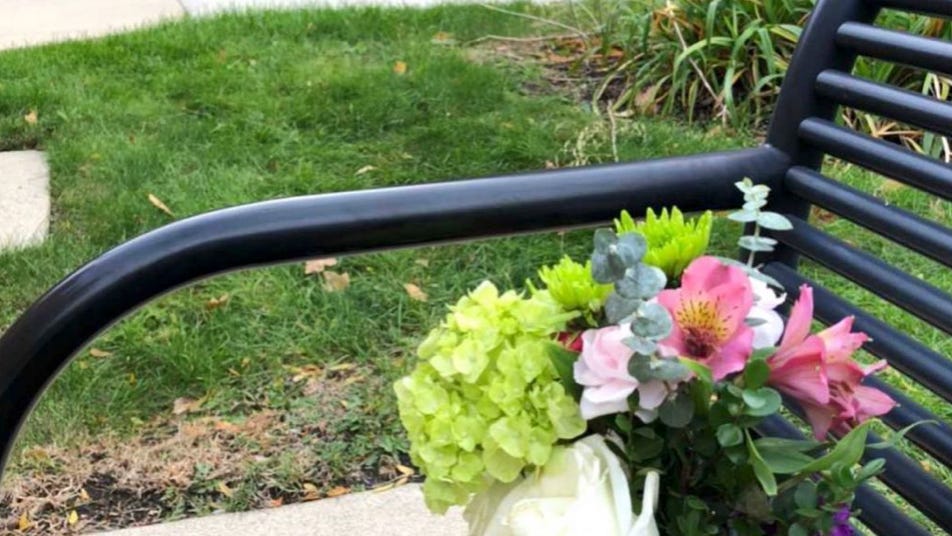Find the bouquet, it's for you: 'I want to just brighten up peoples' day'