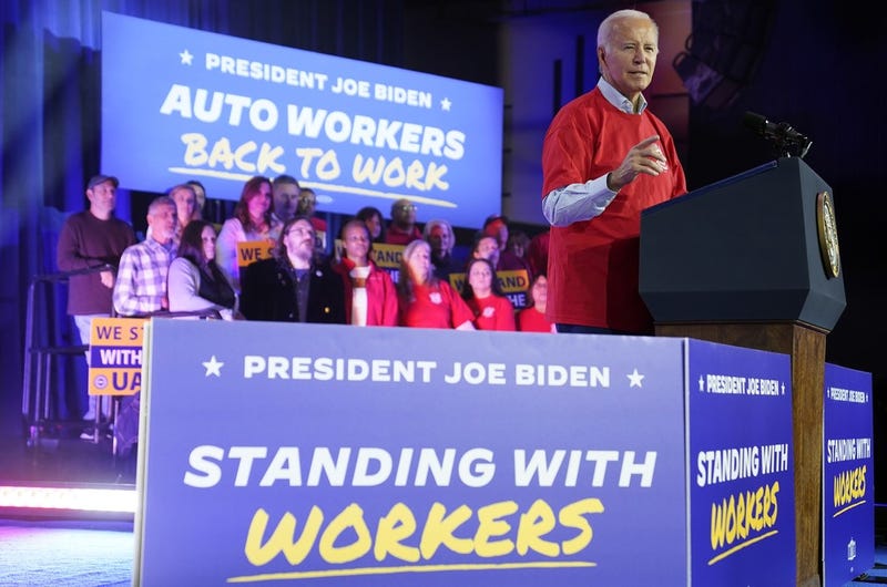 Joe Biden with UAW members in Illinois