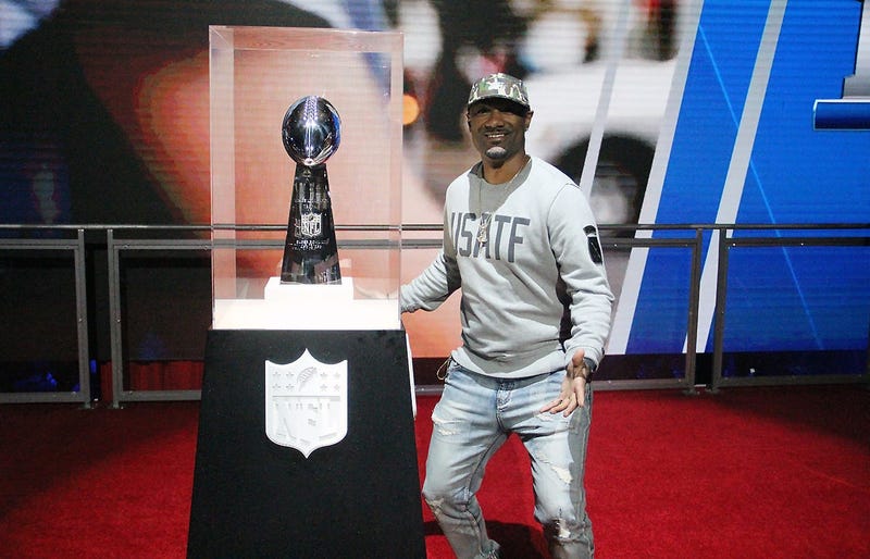Big Tigger with the Vince Lombardi Trophy