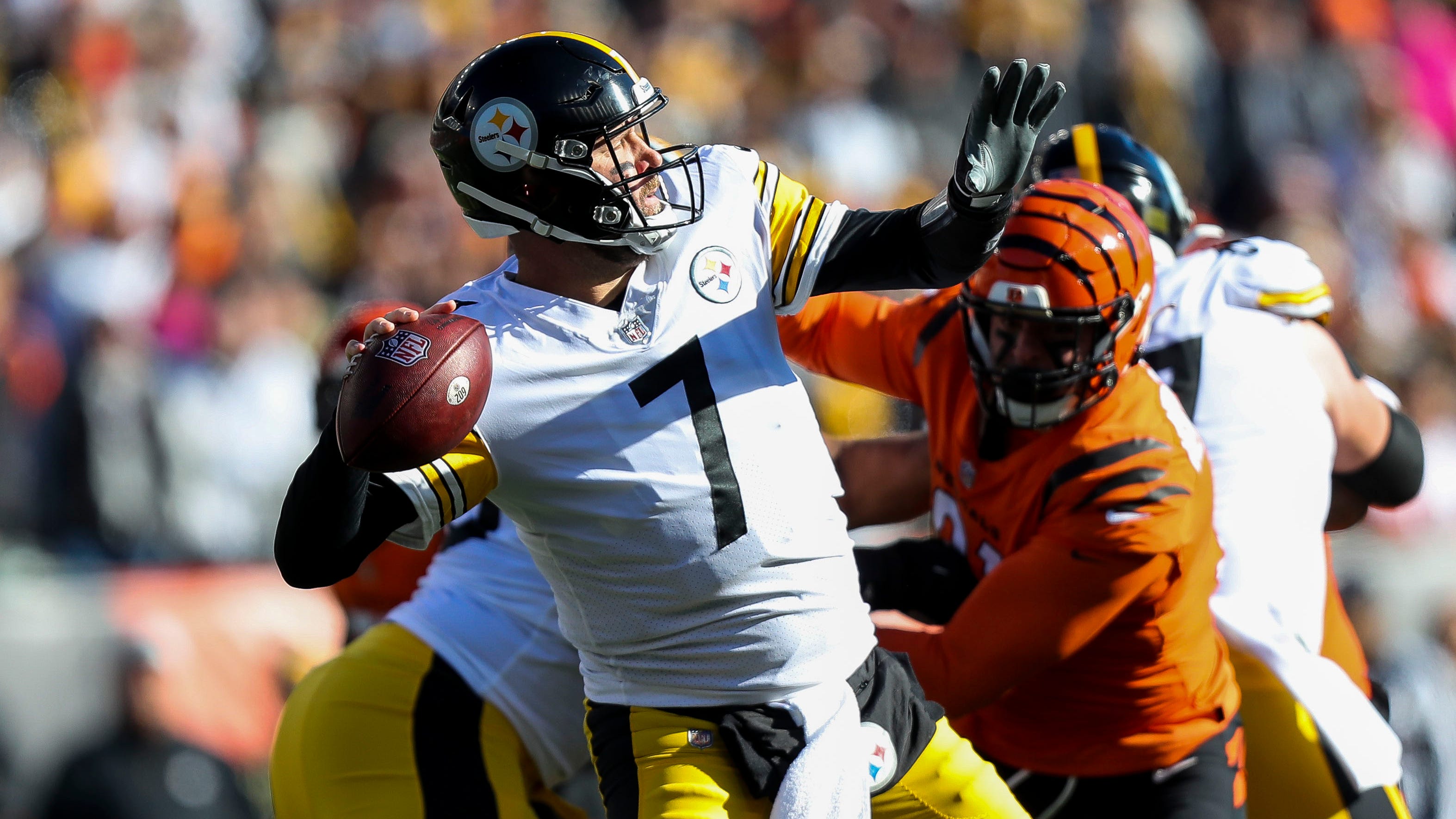 Big Ben trending for wrong reasons as Bengals embarrass Steelers in 1st half