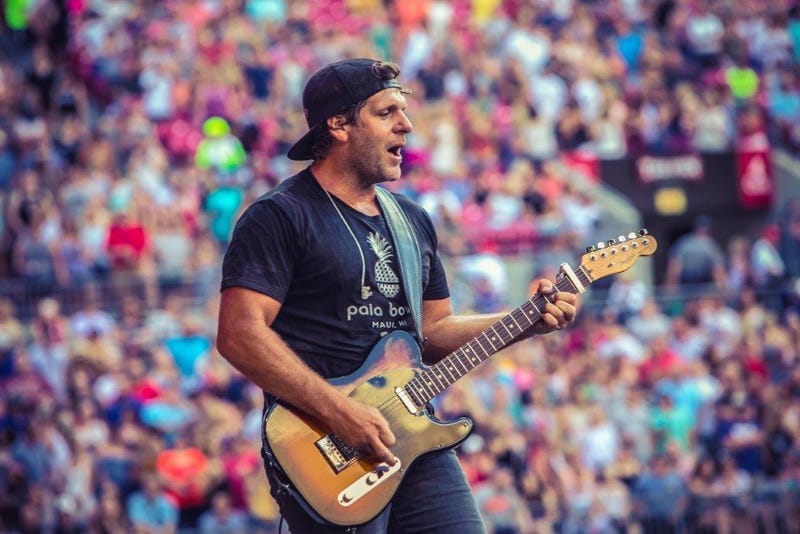 Billy Currington on Tour