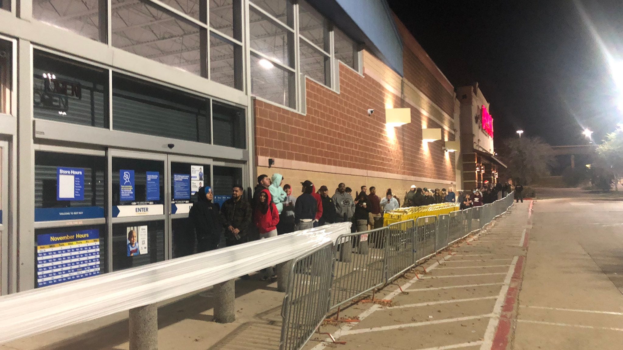 "Black Friday" shoppers in search of deals, fully stocked shelves in North Texas