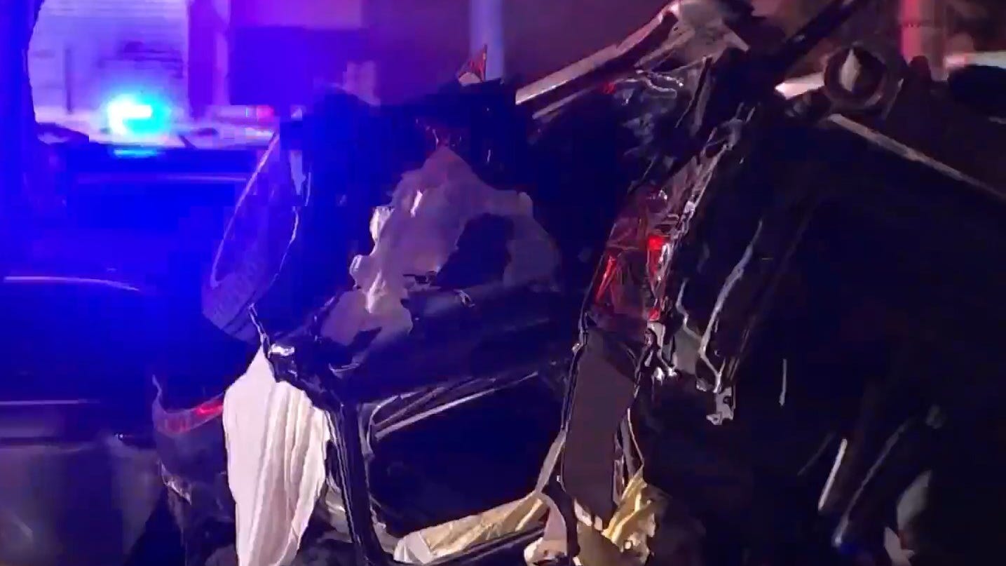 Car crash on Roosevelt Boulevard kills mother and 11-year-old son