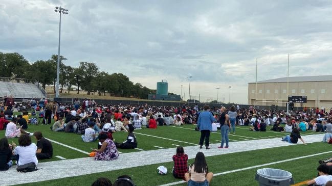 Student detained following bomb threat at Euless Trinity High School