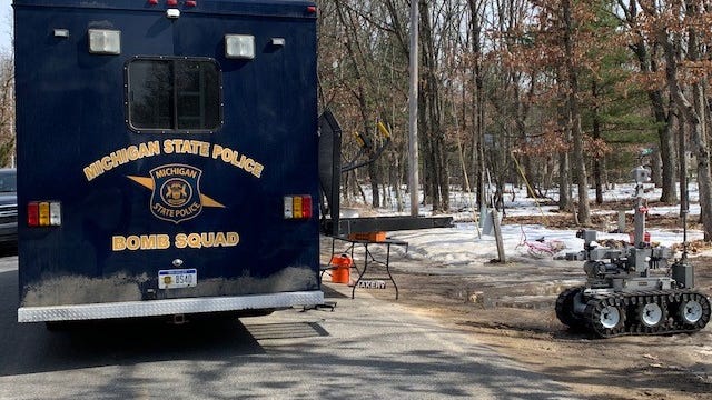 Teen loses both thumbs, father faces charges after homemade bomb explodes at Michigan high school