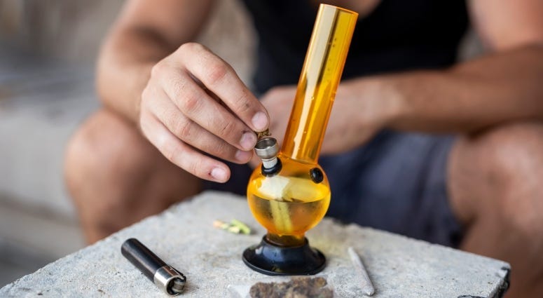 marijuana bong