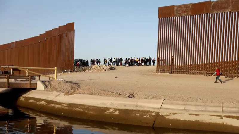 Biden orders completion of the Trump-funded U.S. border wall