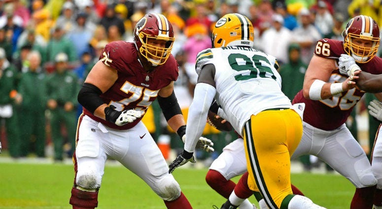 Brandon Scherff prepares to block Muhammad Wilkerson.