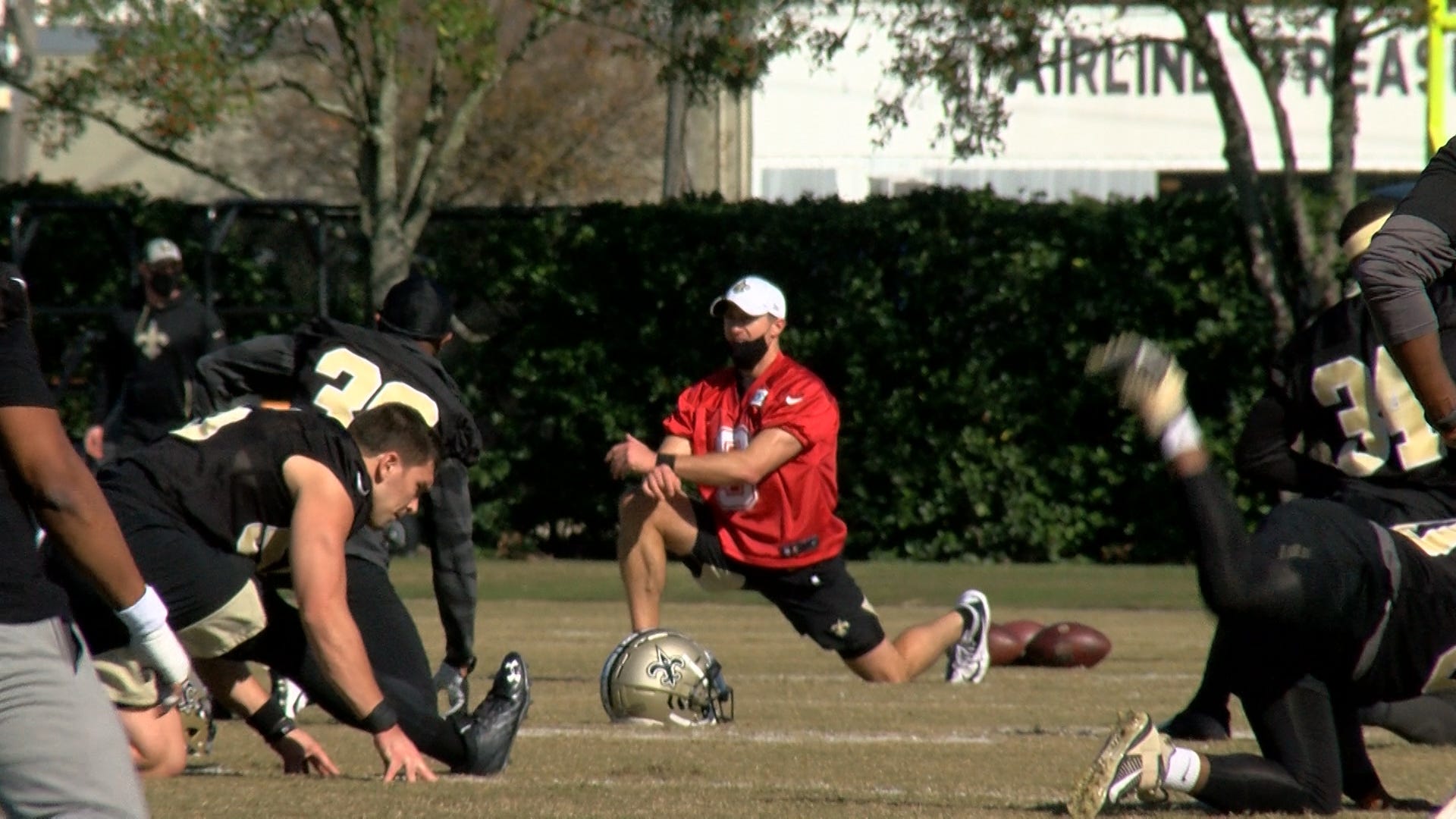 VIDEO: Drew Brees at Saints practice, Murray added to injury report