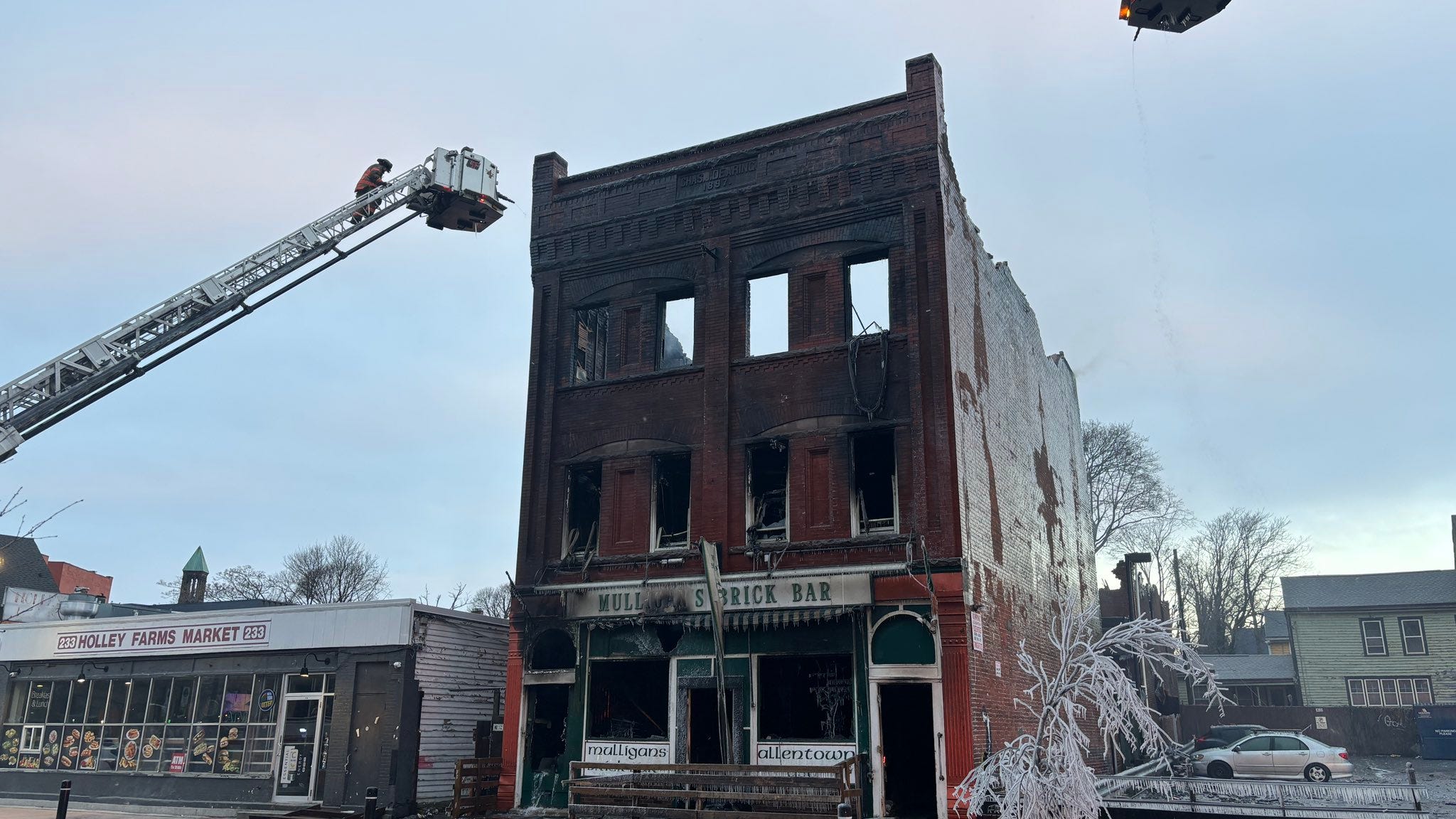 Investigation underway after early morning fire at Mulligan's Brick Bar in Buffalo