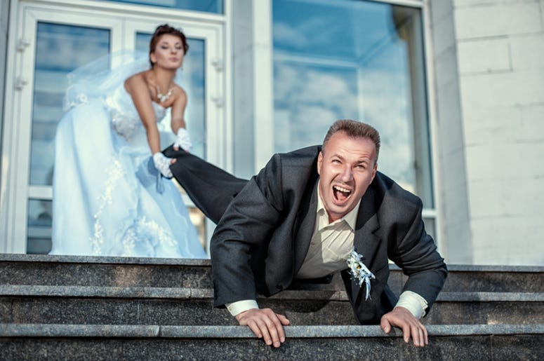 Bride_Dragging_Groom