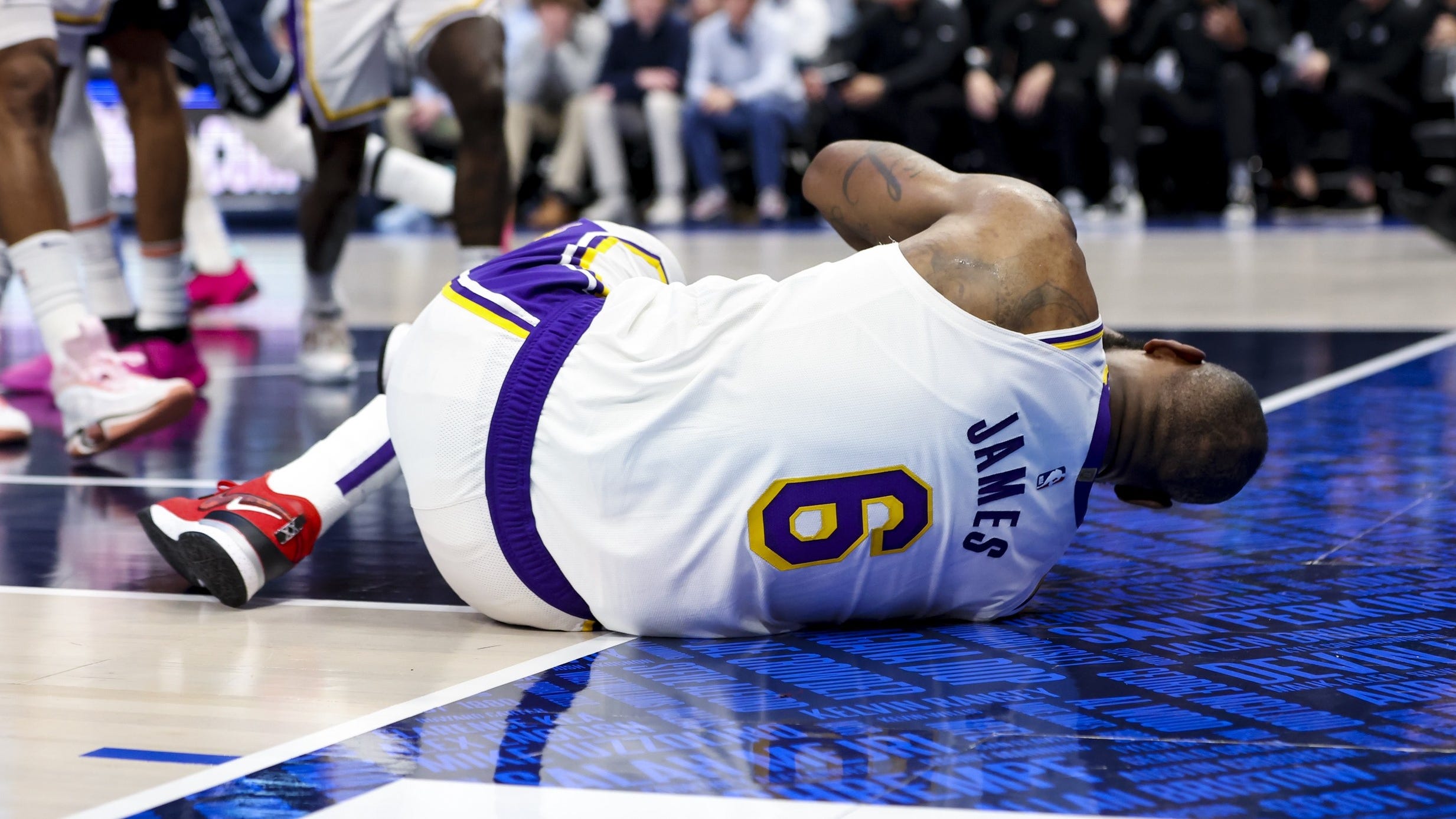 LeBron James reacts to foot injury with angry Instagram story