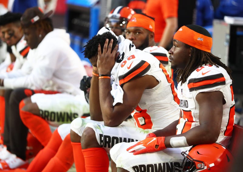 Browns tight end Demetrius Harris and running back Kareem Hunt