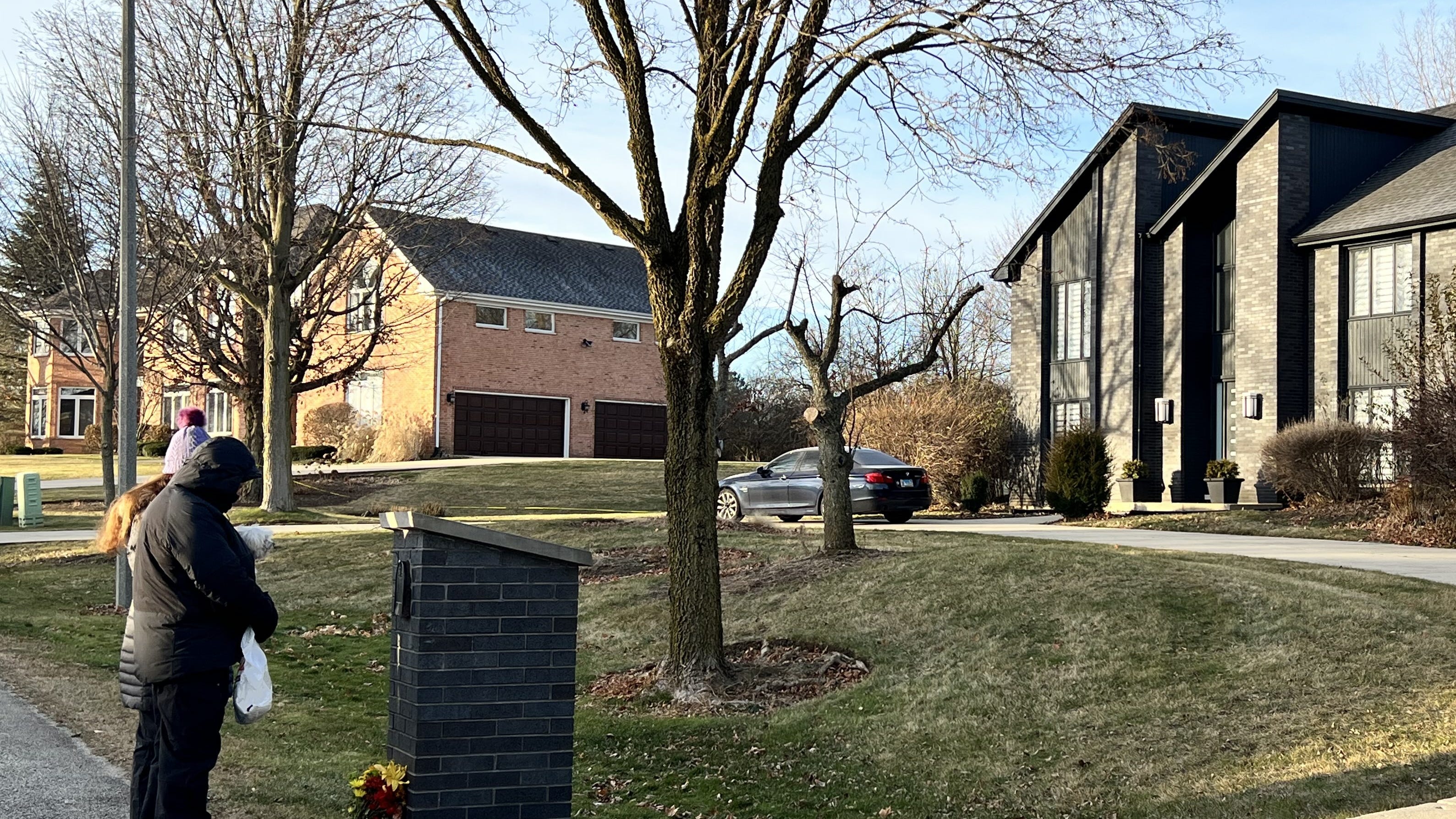 Investigation continues after 5 found dead in Buffalo Grove home