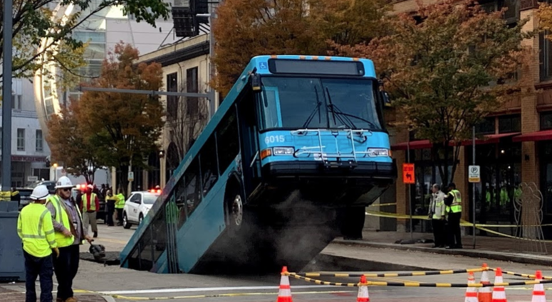 PAT Bus in Sinkhole Downtown Pittsburgh