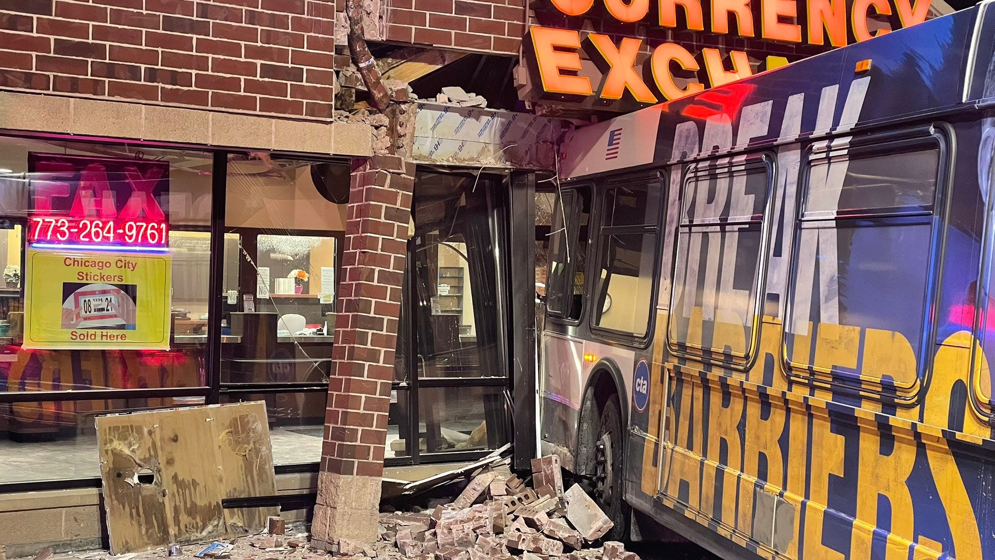 Bus crashes into Currency Exchange, injuries said to be minor