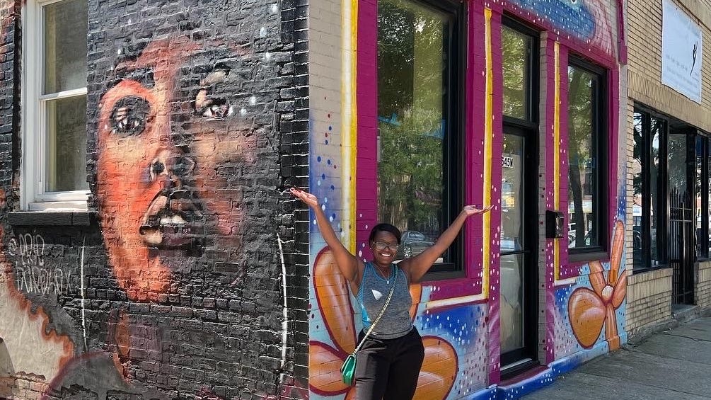 Fundraiser helps restore faith of café owner confronted with racist graffiti: 'No way I'm letting this stop me'