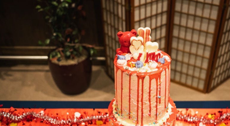 Cake cover