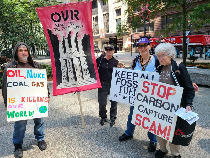 climate activists rally on Federal Plaza