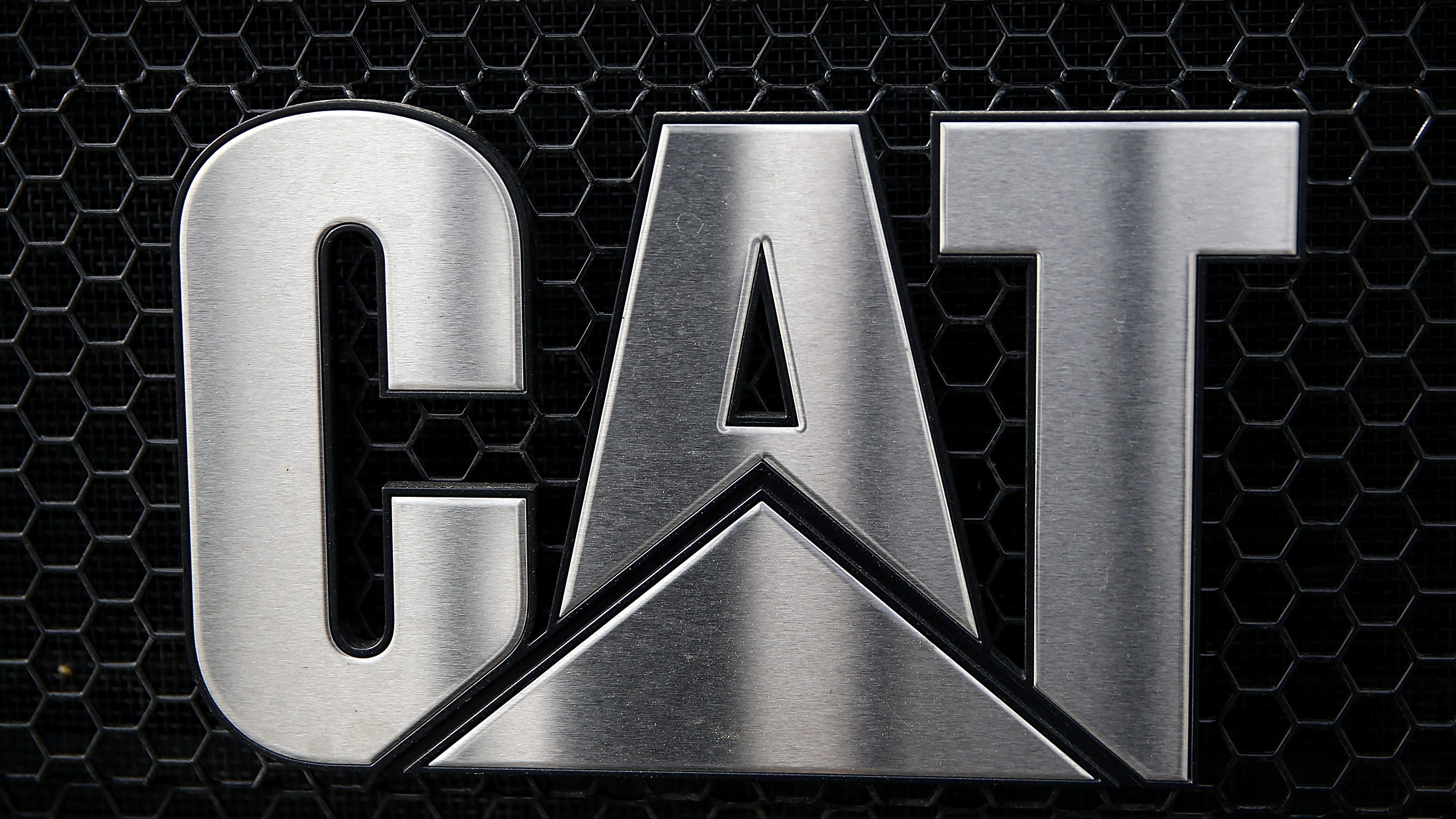 Feds seek to fine Caterpillar for death of employee who fell into molten iron