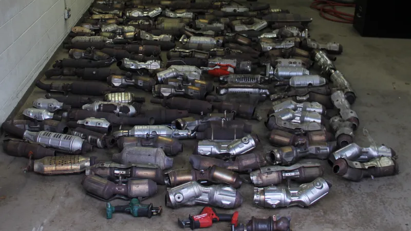Dozens of broad-daylight catalytic converter thefts pinned on Aurora men