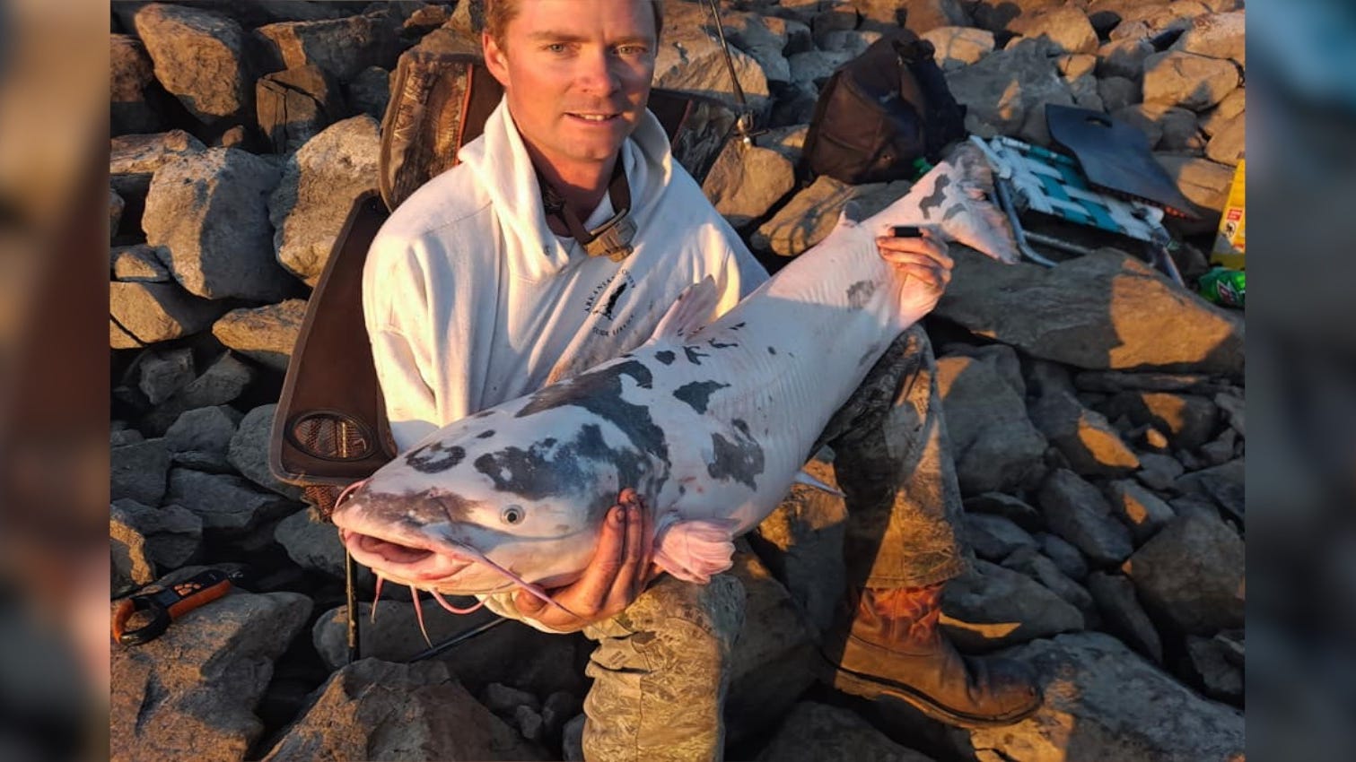 Fisherman caught, released one of the rarest fish you'll find in Mississippi River