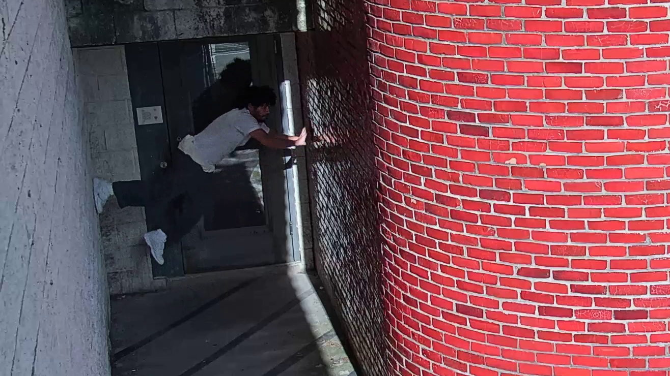 Amid ongoing manhunt, officials share details, video of Danelo Cavalcante's escape