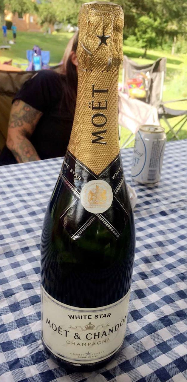 Pop champagne