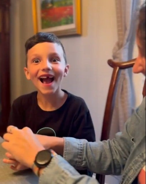Justins son Charlie getting his first tooth pulled