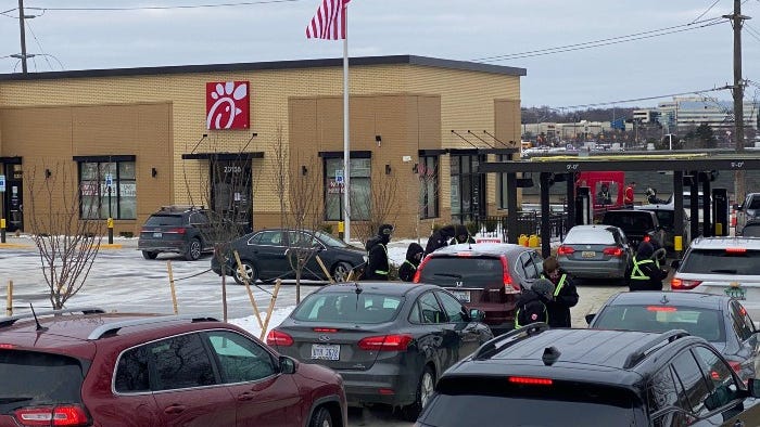 Long lines at the drive-thru as Chick-fil-A opens in Northville, Shelby Township [PHOTOS+VIDEO]