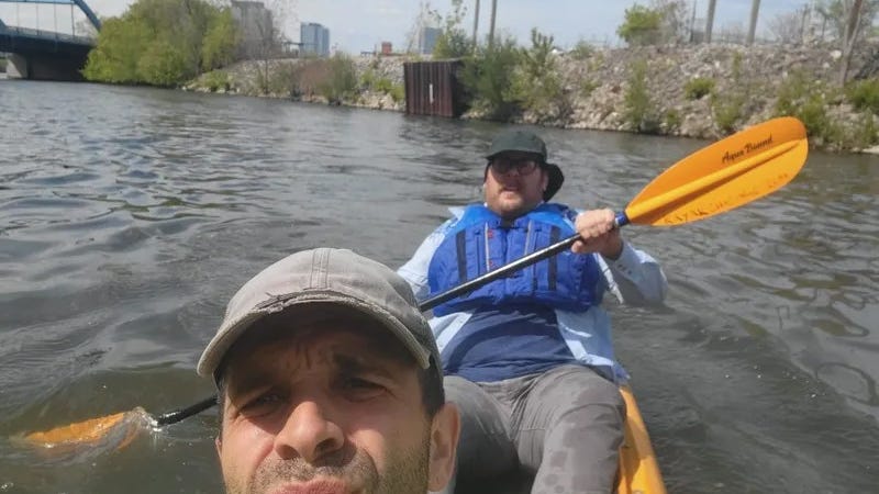 Kayakers glad to have introduced 'Chonkosaurus' turtle to the world