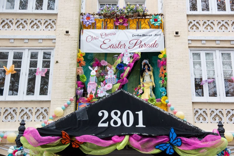 Chris Owens House Float 