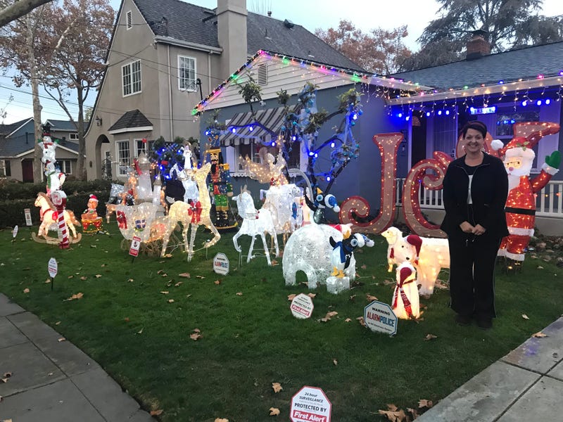 A San Jose neighborhood saves the day for Lynn Jimenez and her son Chris after their holiday yard display was hit by thieves. 