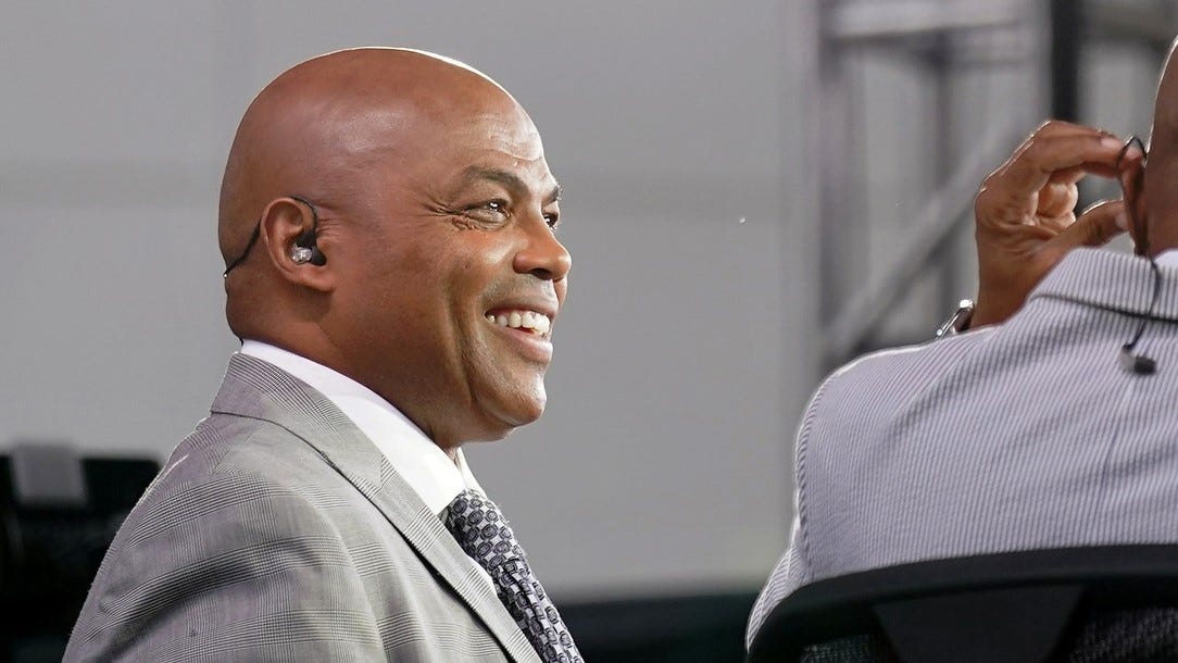 Warrior fans throw objects at Charles Barkley after Game 5 WCF win