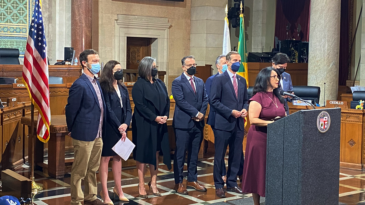 City of Los Angeles to spend $3 billion to develop housing for the homeless, calls on county to ‘step up’