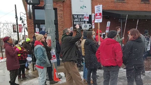Baristas and cooks in Detroit go on strike, demanding better working conditions and pay