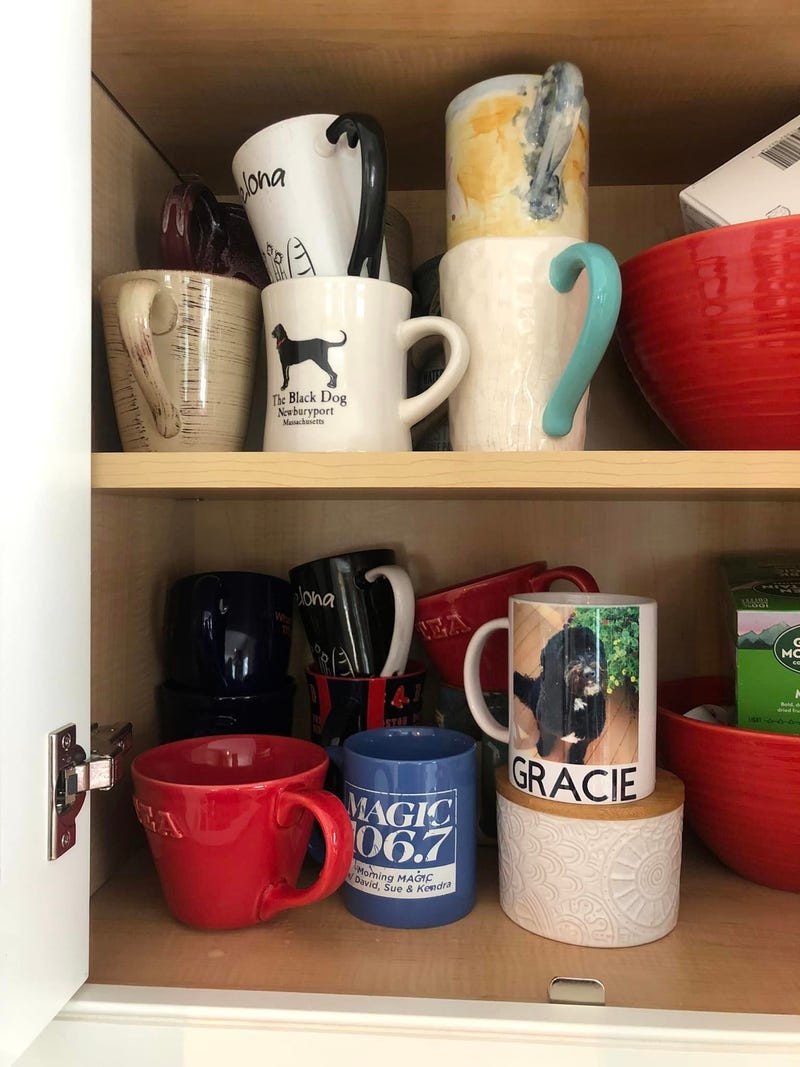 Sue and Kendra Have A Coffee Mug Problem