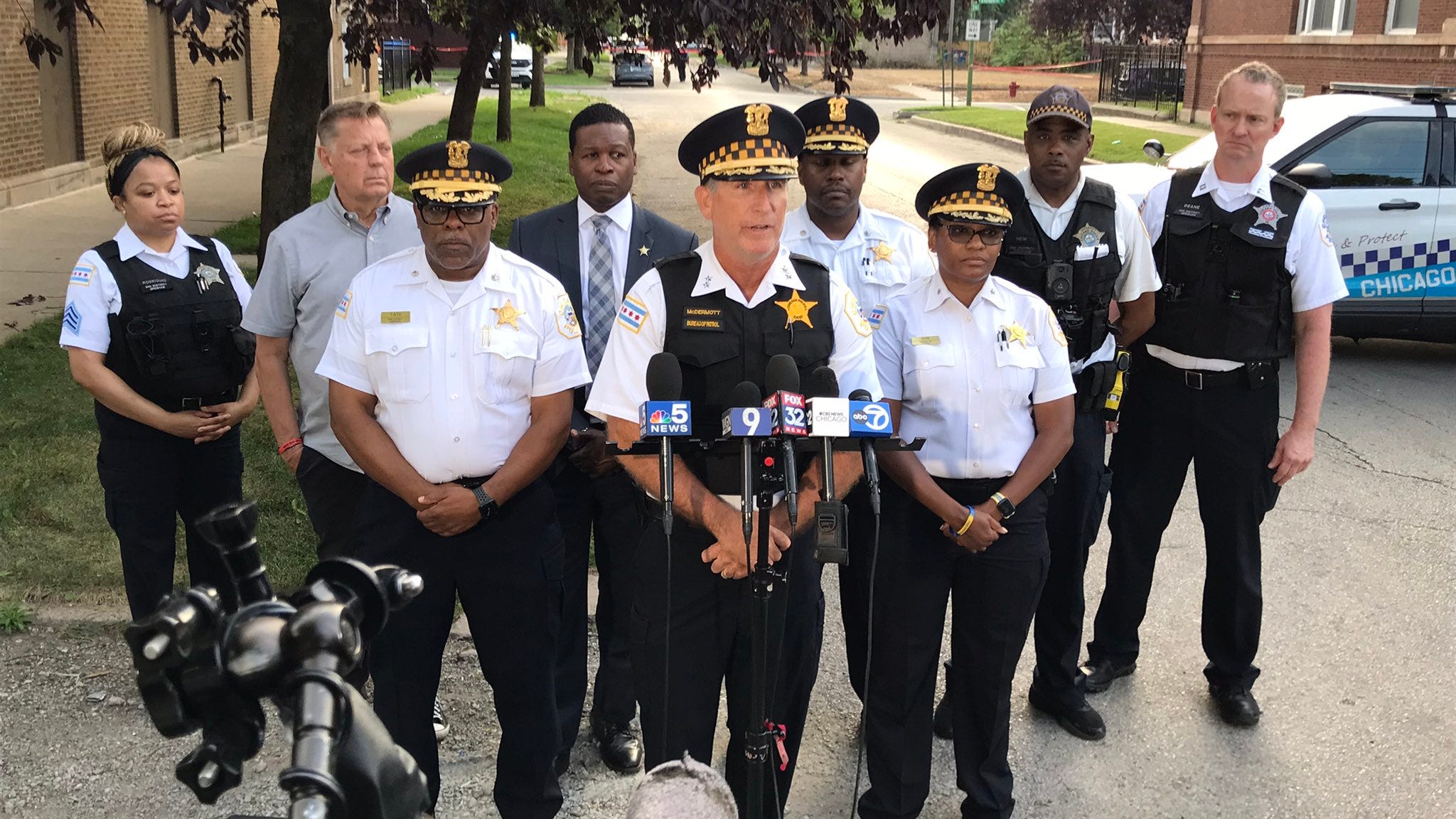 Mother dead, toddler wounded in South Side shooting that injured 2 others