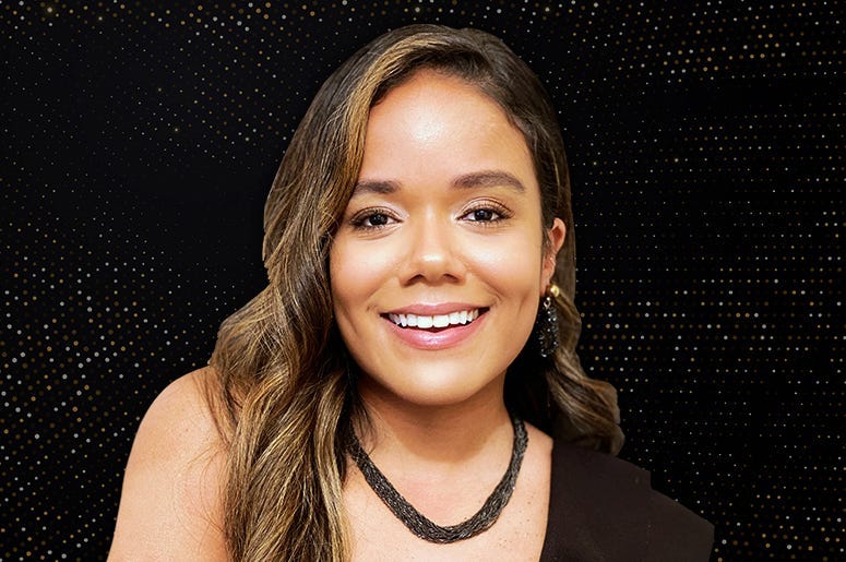 Elsa Sanchez is on weekdays from 10am to 3pm on El Zol 107.9 FM 