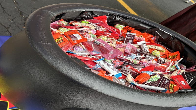 PHOTOS: Trick or Treat Main Street