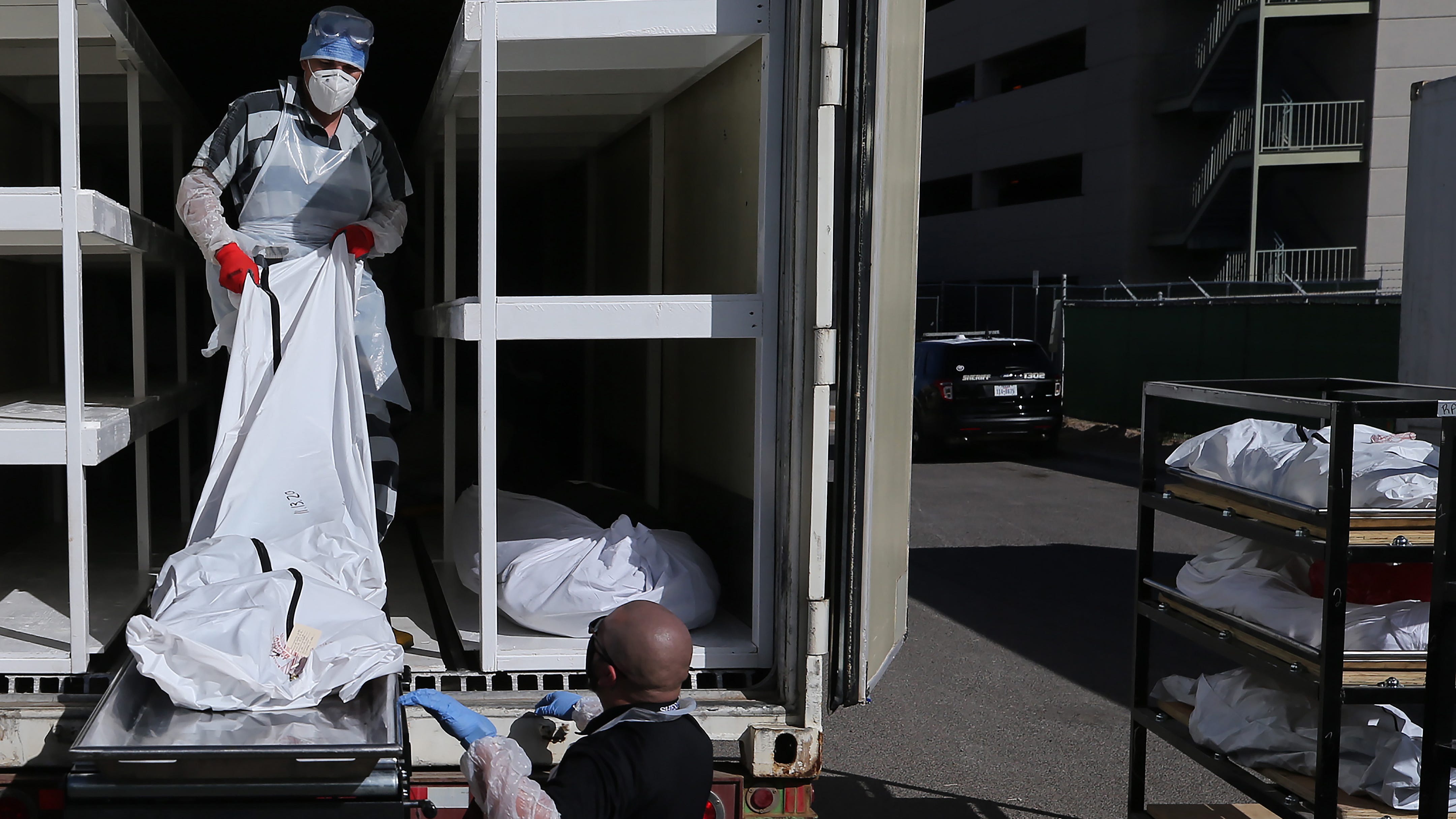 CA sets new record for single day deaths