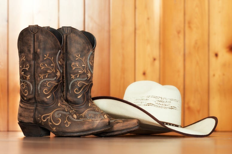 Cowboy_Hat_and_Boots