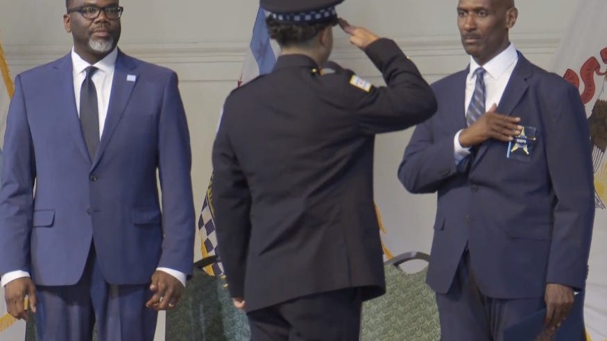 CPD swears in more than 250 new officers; Johnson says 'remarkable day' for Chicago