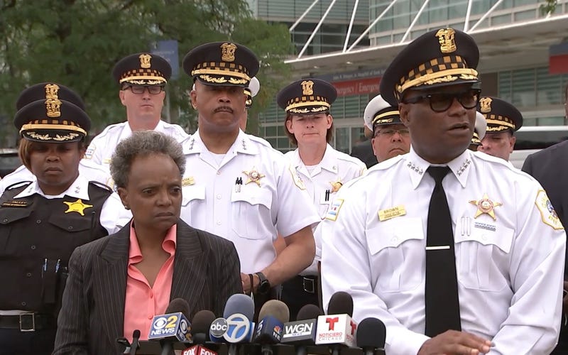 Chicago Police officer shot